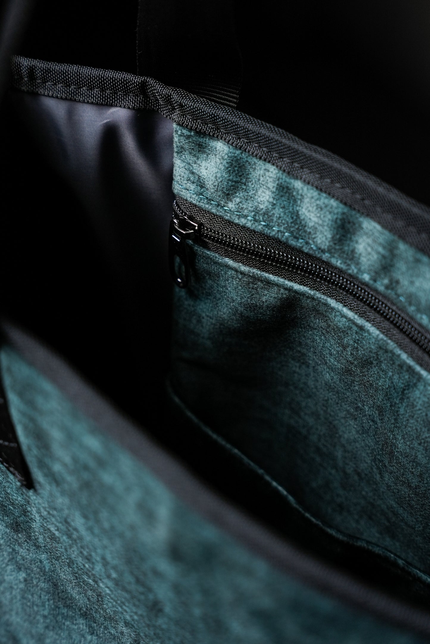 Veenora Luxe Emerald Green Tote Bag